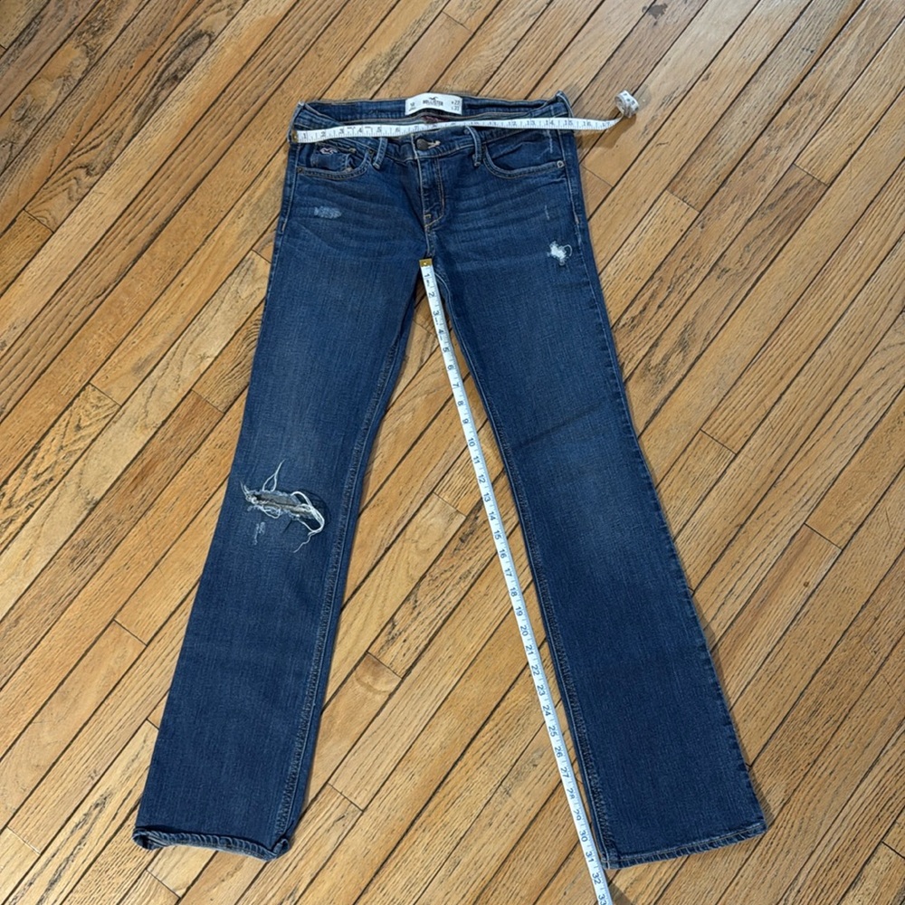 Hollister Low Rise Boot Cut Destroyed Stretch Jeans 5R